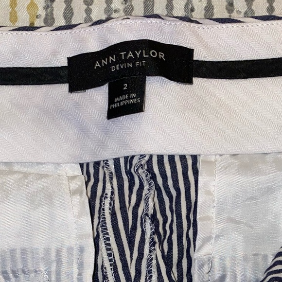Ann Taylor “Devin Fit” Pants•size 2 - Picture 4 of 6
